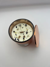 Load image into Gallery viewer, Winter Wonderland- Spicy macadamia Chai Reiki + Crystal Infused Candle
